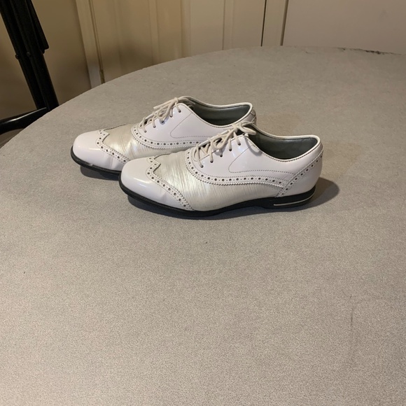 Foot Joy Tailored Collection White/Silver Golf Shoes sz 8.5 M - Picture 5 of 8